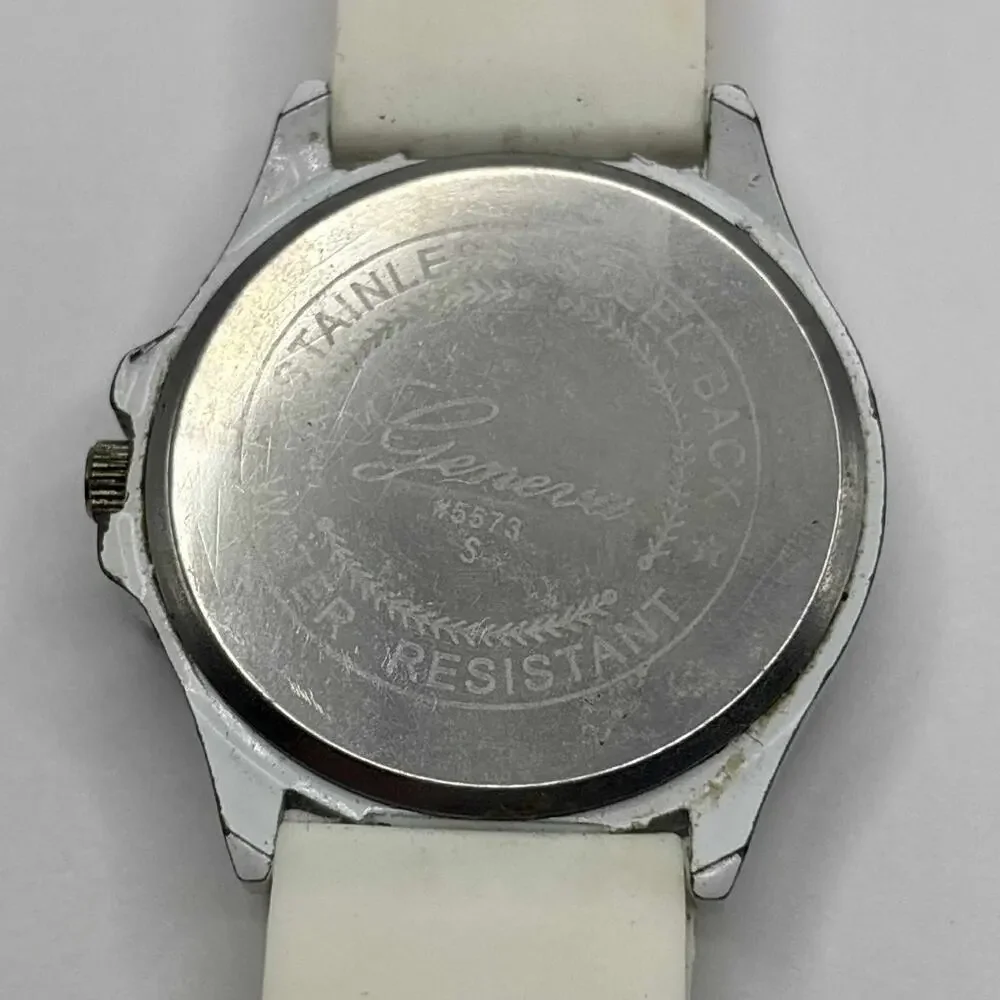 White Retro Analog Men's Watch
